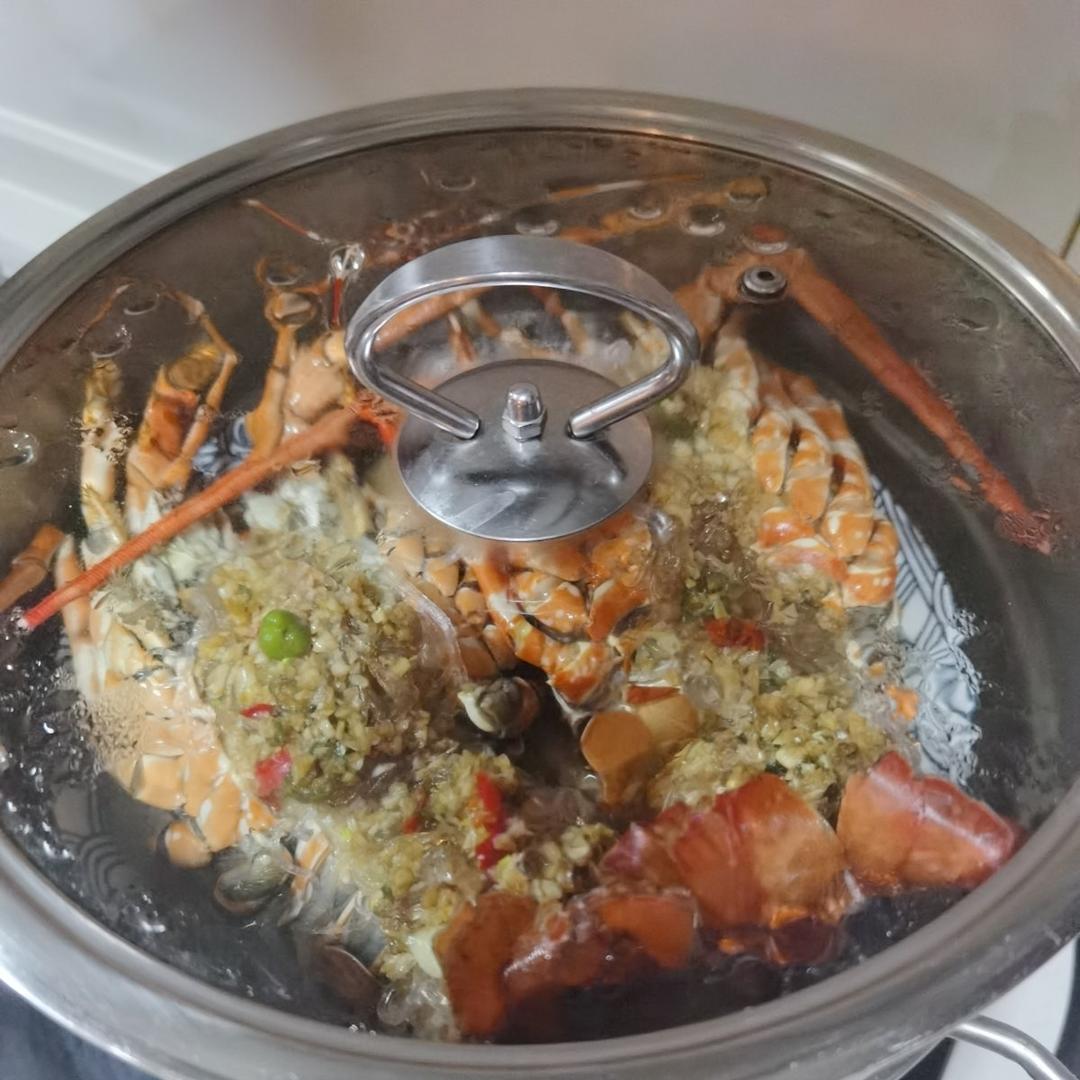 蒜蓉粉丝蒸龙虾（小青龙）