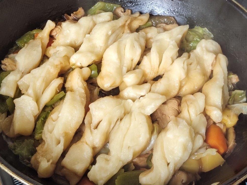 东北一锅出（焖卷子）