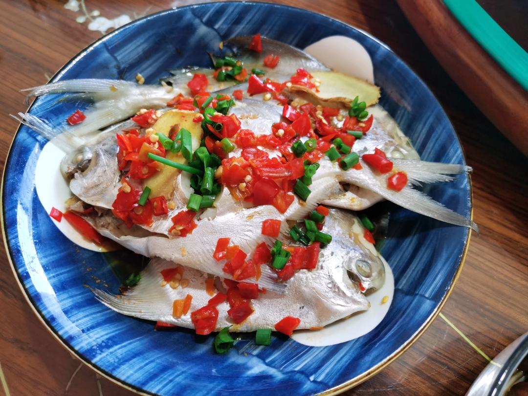 家庭版剁椒鱼头，零基础也能做硬菜