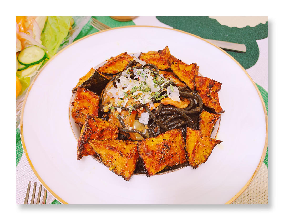 小美做好吃的黑椒牛肉意面