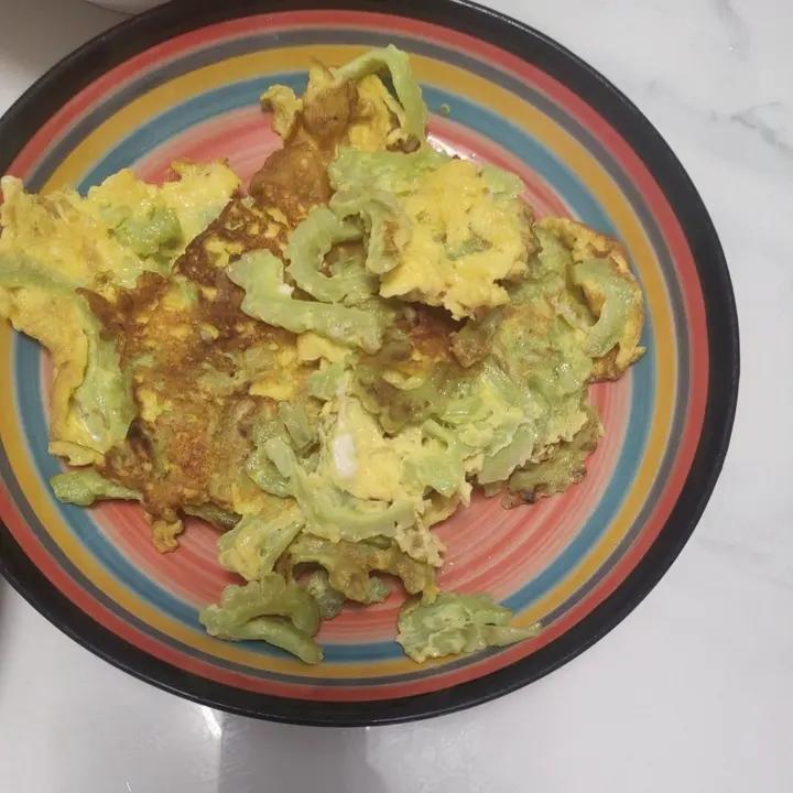 一点也不苦的苦瓜摊鸡蛋