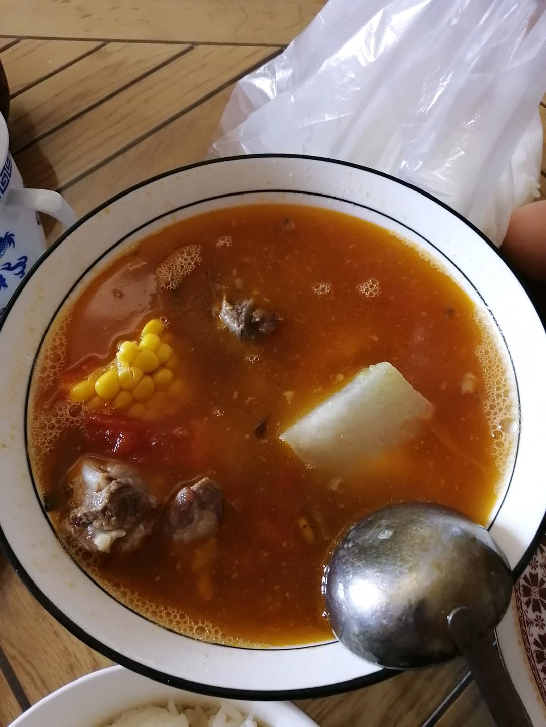 番茄玉米排骨汤