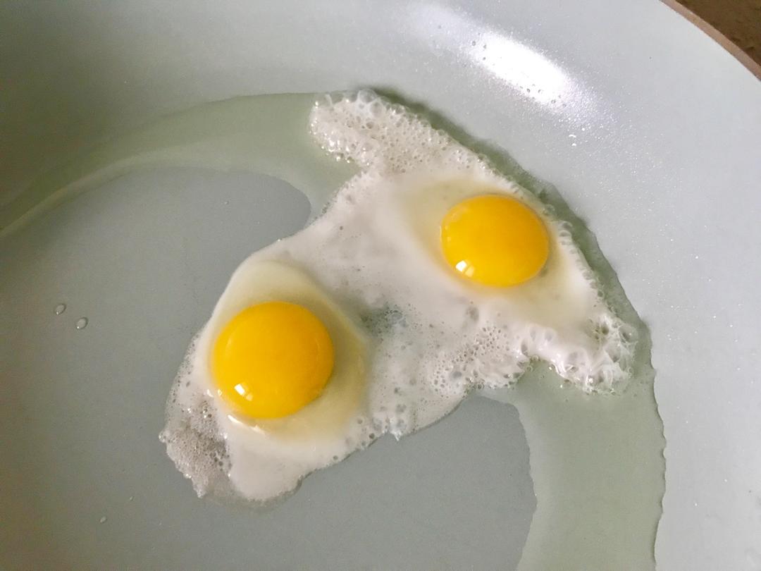 荷包蛋