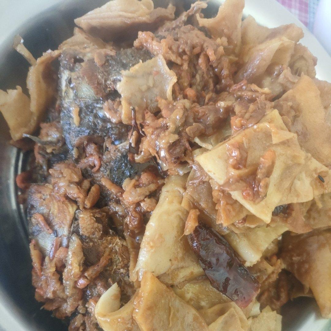 鱼头泡饼 炖鱼头（家庭版旺顺阁）
