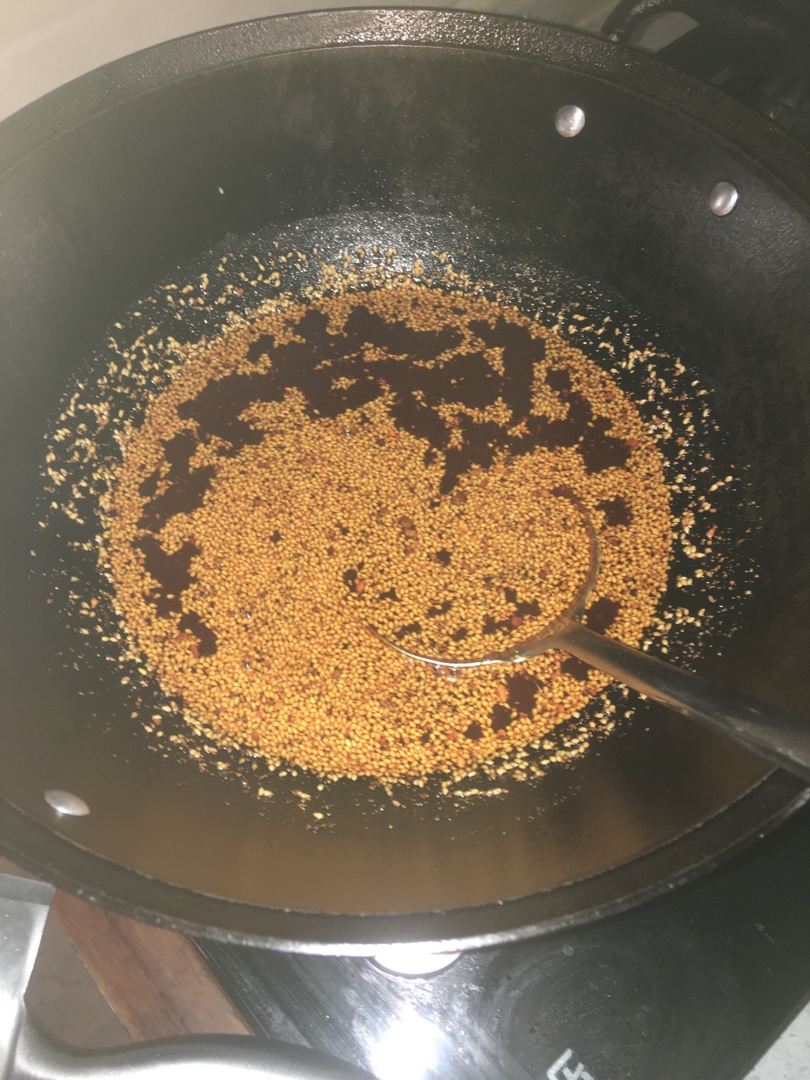 陕西米皮的调料系列：3 米皮必杀技神奇辣子油