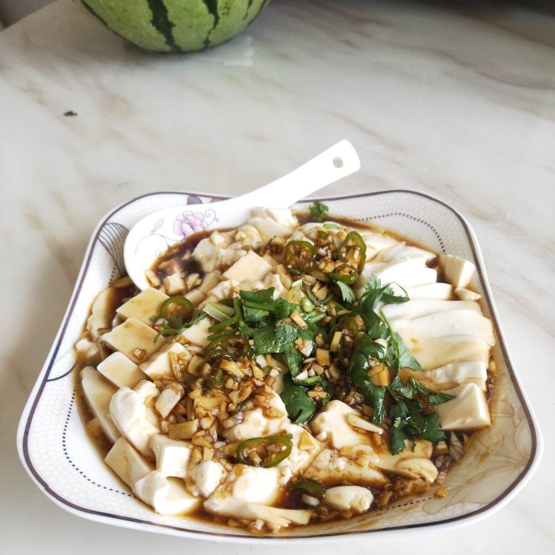琉璃工坊做的超简单的凉拌内酯豆腐