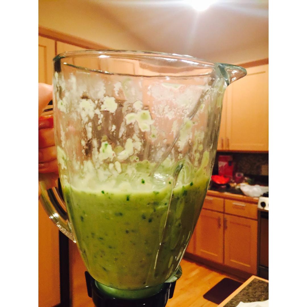 羽衣甘蓝牛油果Green Smoothie