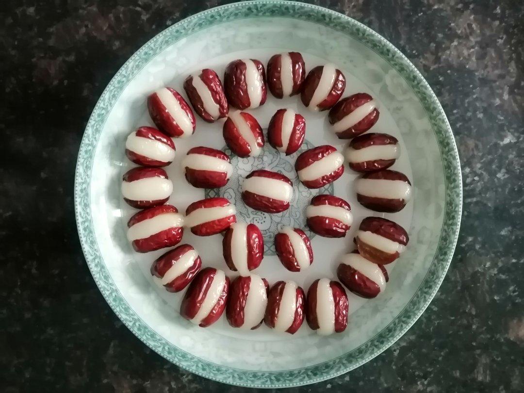 心太软— 红枣夹糯米粉