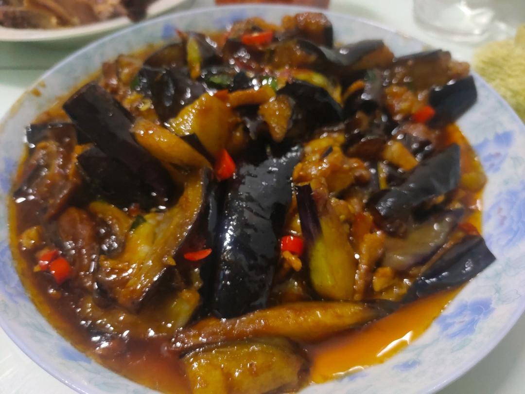 开胃下饭菜！巨简单的家常鱼香茄子煲