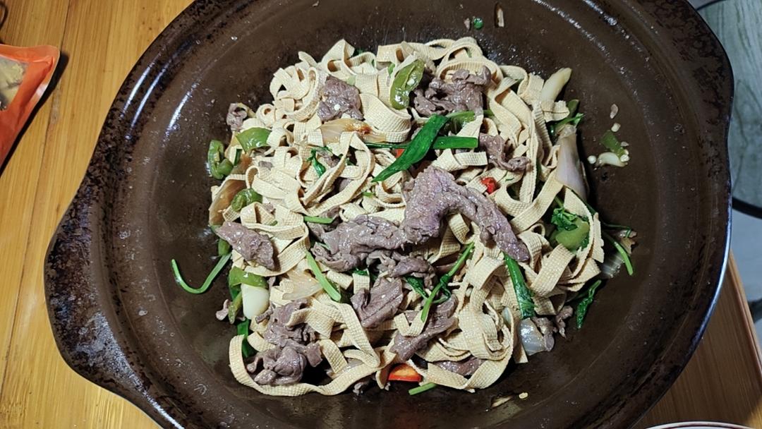 砂锅牛肉煲