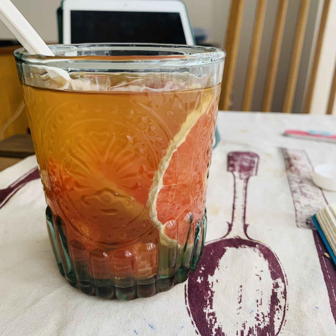 夏日晚霞葡萄柚冰茶