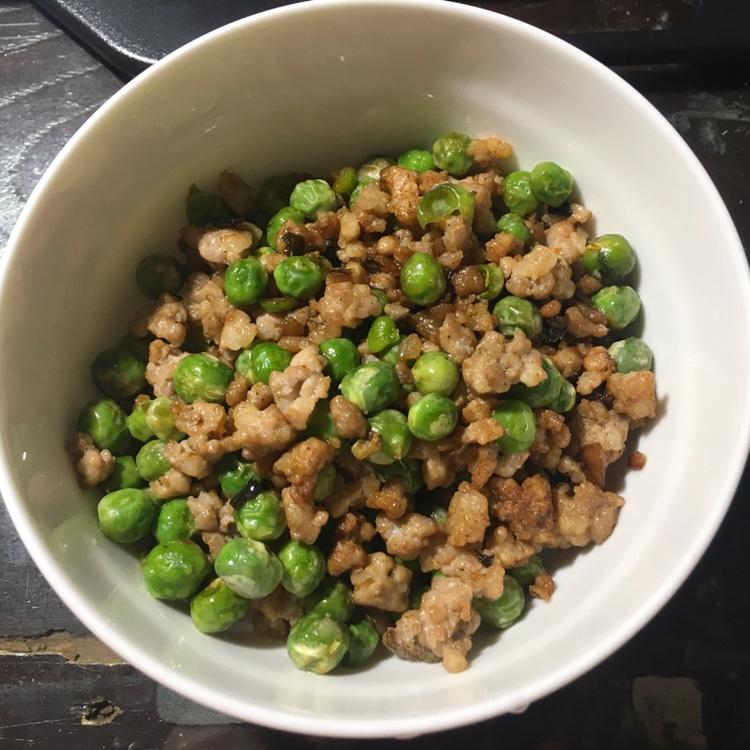 豌豆炒肉末