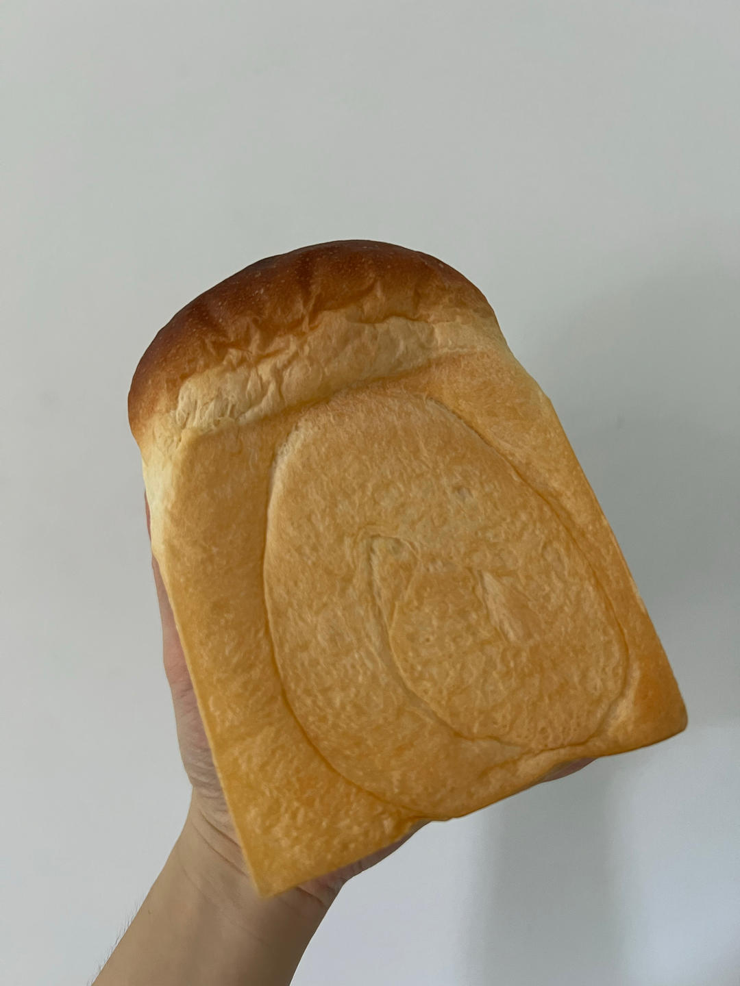 奶香纯粹的重料淡奶油吐司