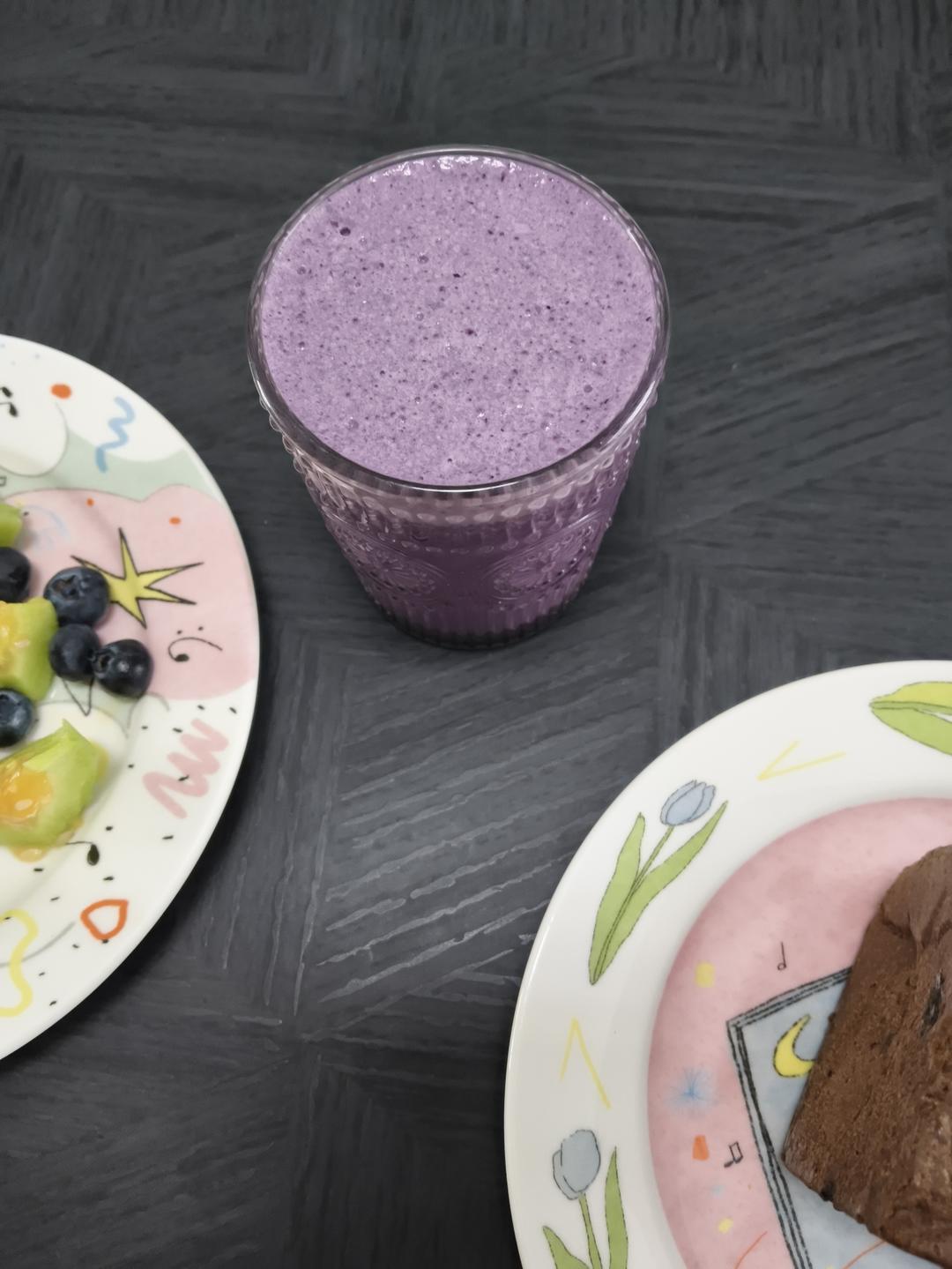 【零厨艺桑葚香蕉奶昔】