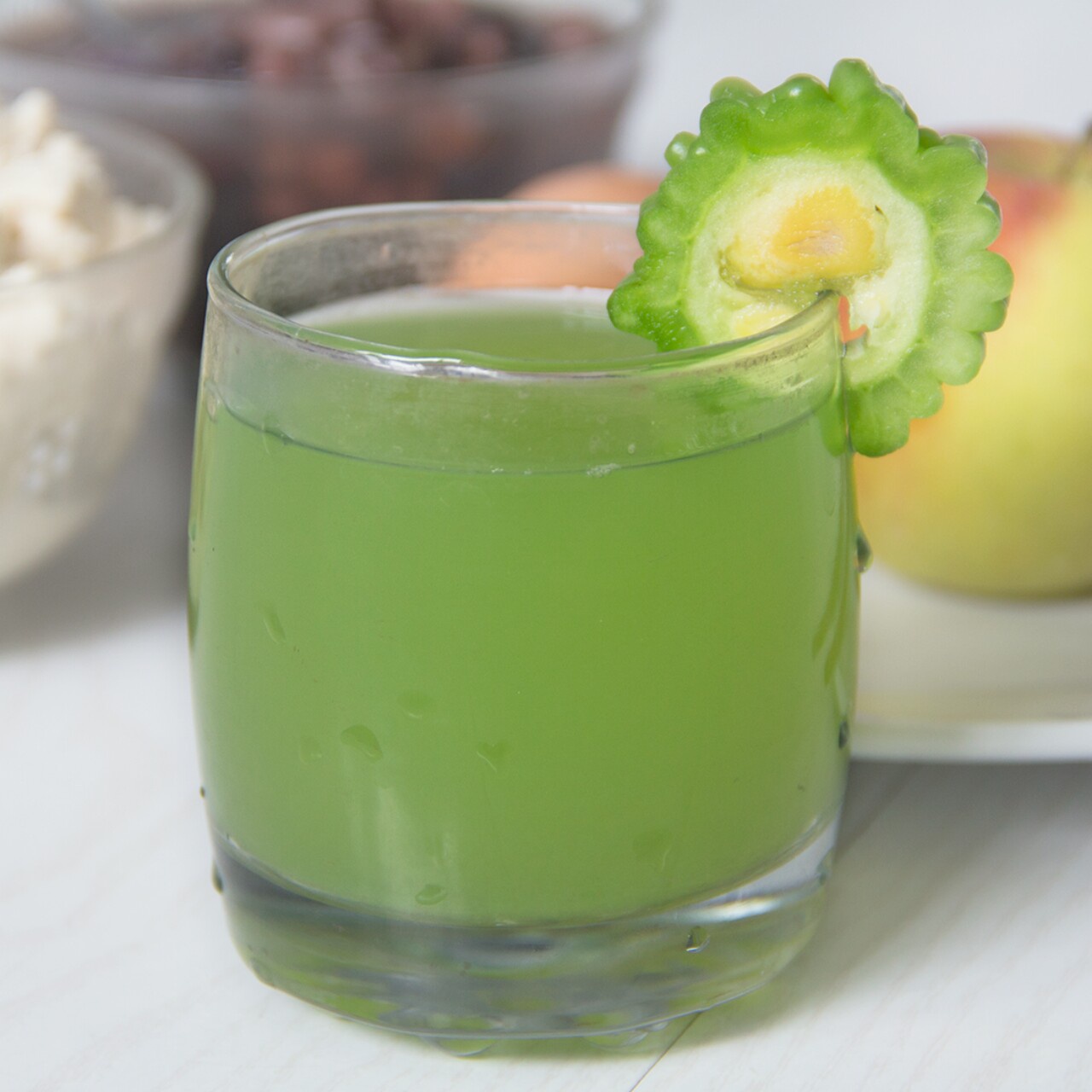 帛烬做的蜂蜜苦瓜汁