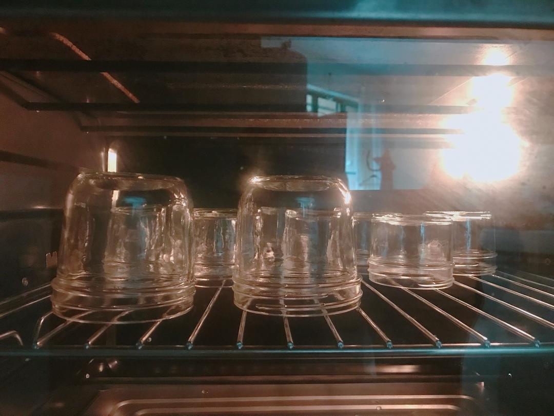 玻璃瓶的简单消毒方法（需烤箱）