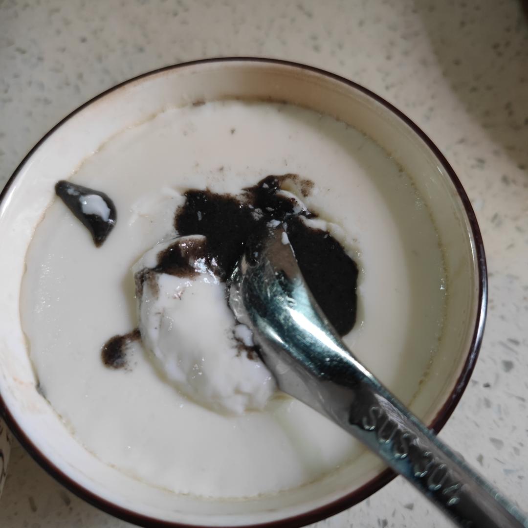 黑芝麻炖奶