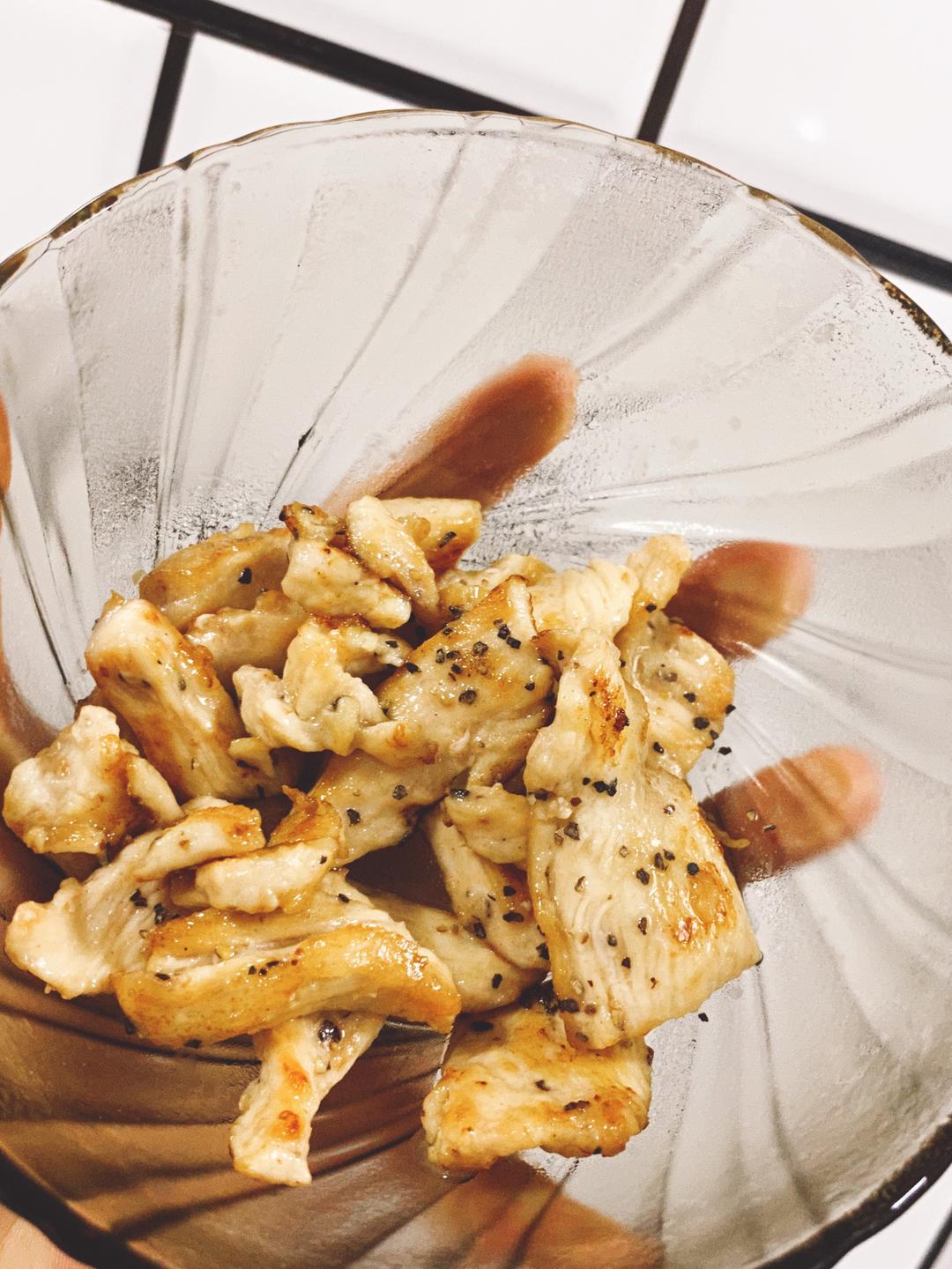 懒人必会香煎鸡胸肉