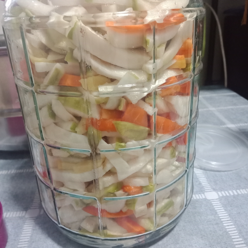 芥菜疙瘩咸菜(和腌小黄瓜)的做法 步骤6
