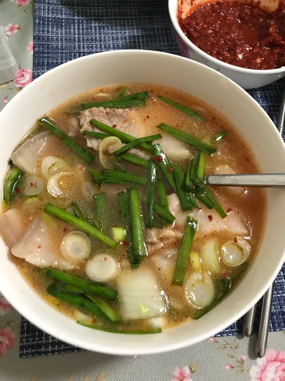 韩式猪骨猪肉汤饭