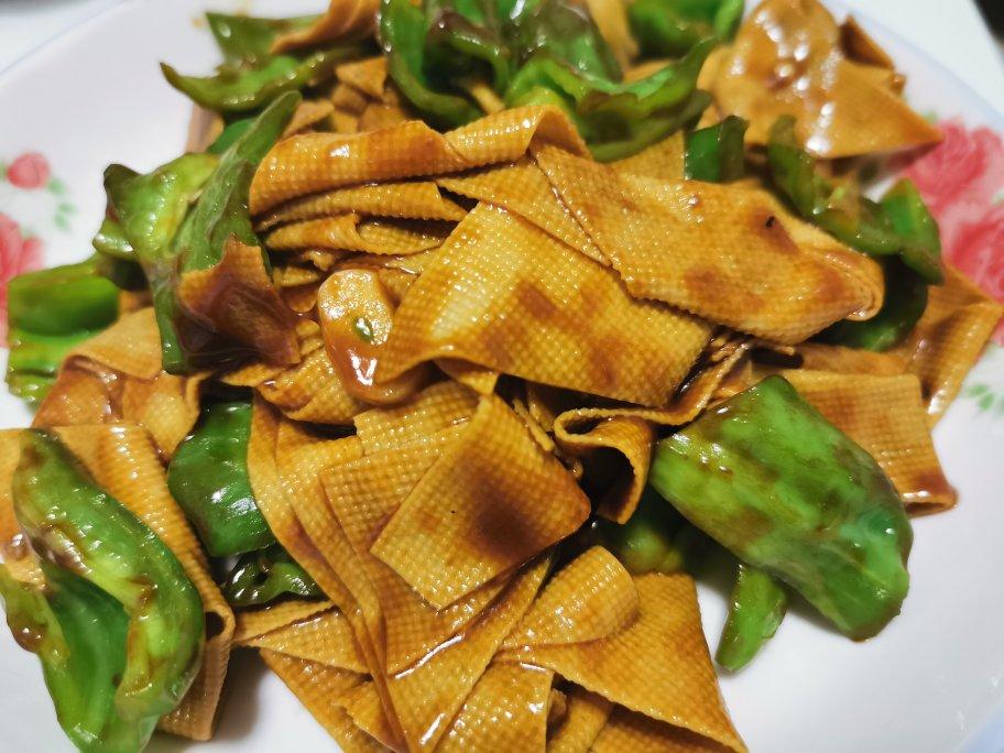 尖椒炒豆皮➕灵魂汤汁