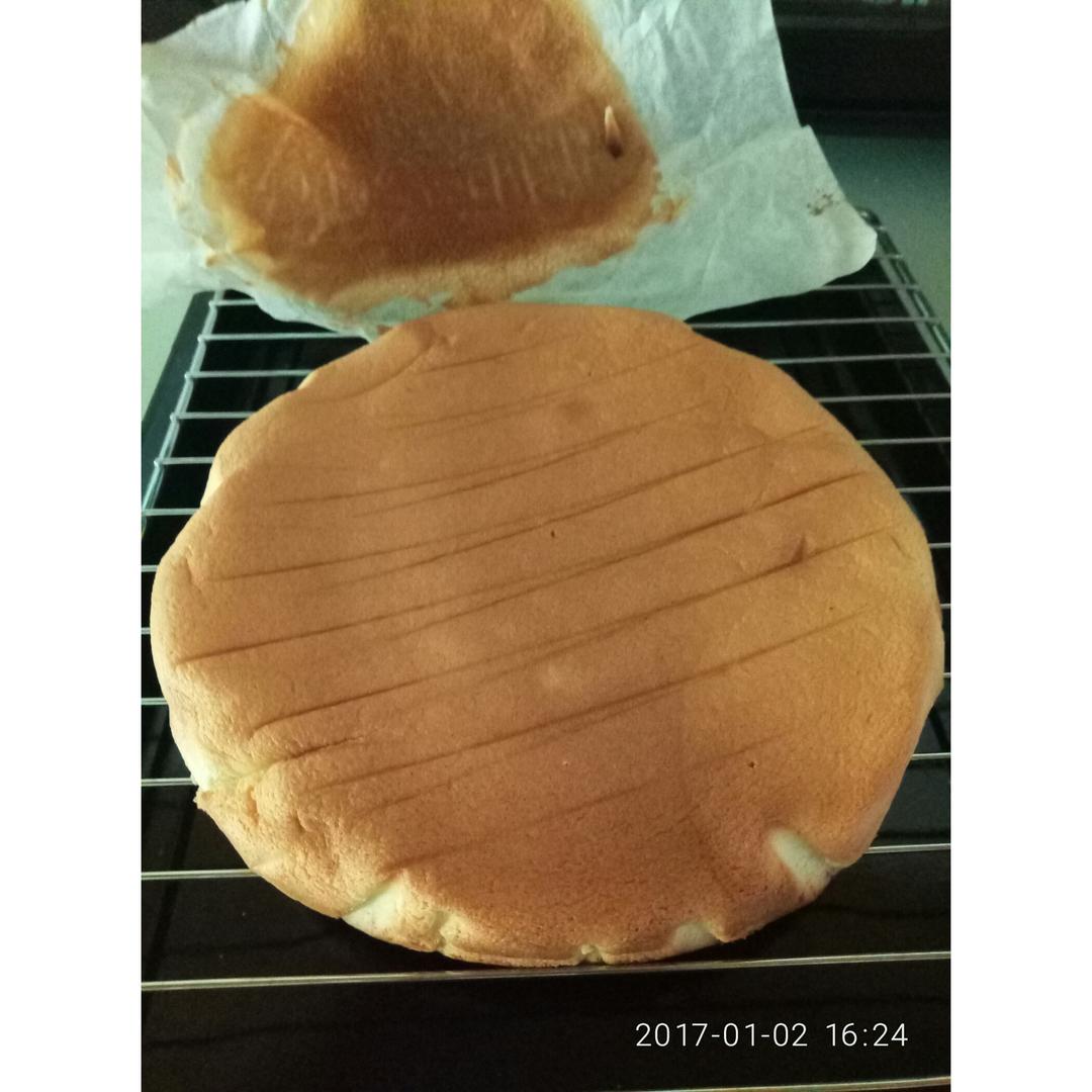 不一样的基础戚风蛋糕夹层<分片小残手也能快速搞定！>