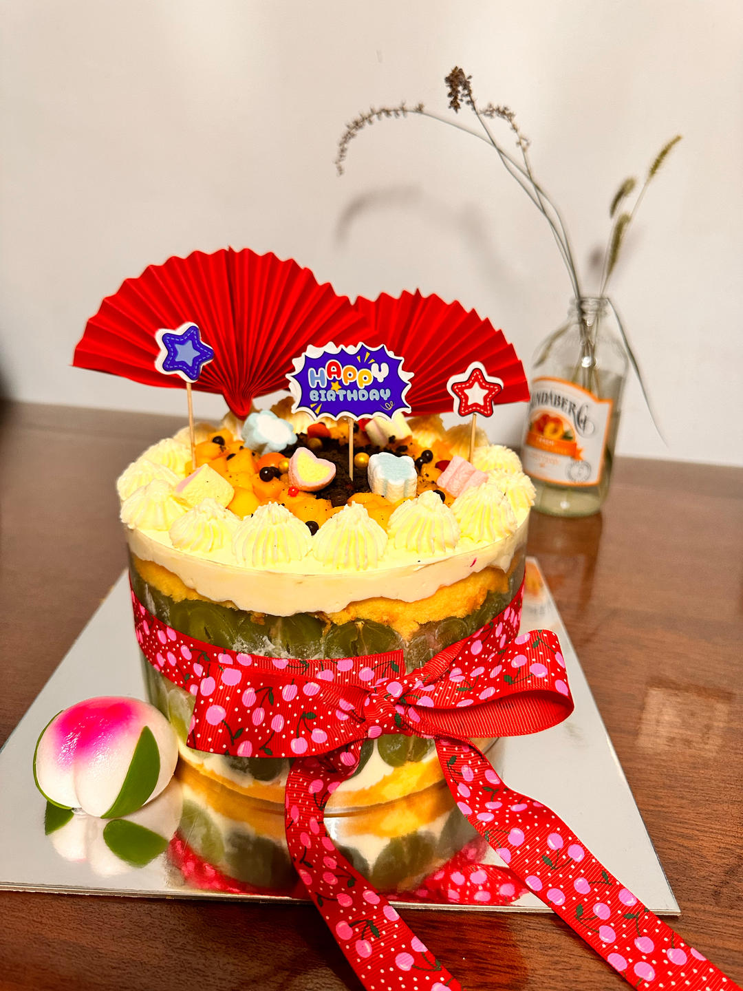 新手必成8寸生日蛋糕（详细多图干货经验分享，解决戚风蛋糕塌陷，奶油饰面涂不好，烤箱温度不好掌握等各种问题）