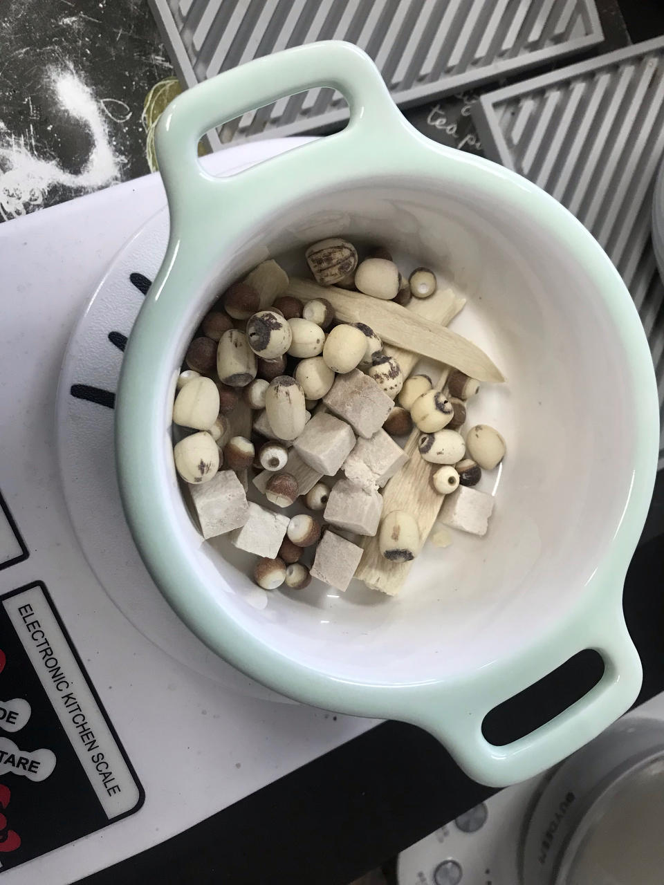 红豆莲子粥【10月北鼎养生壶食谱】