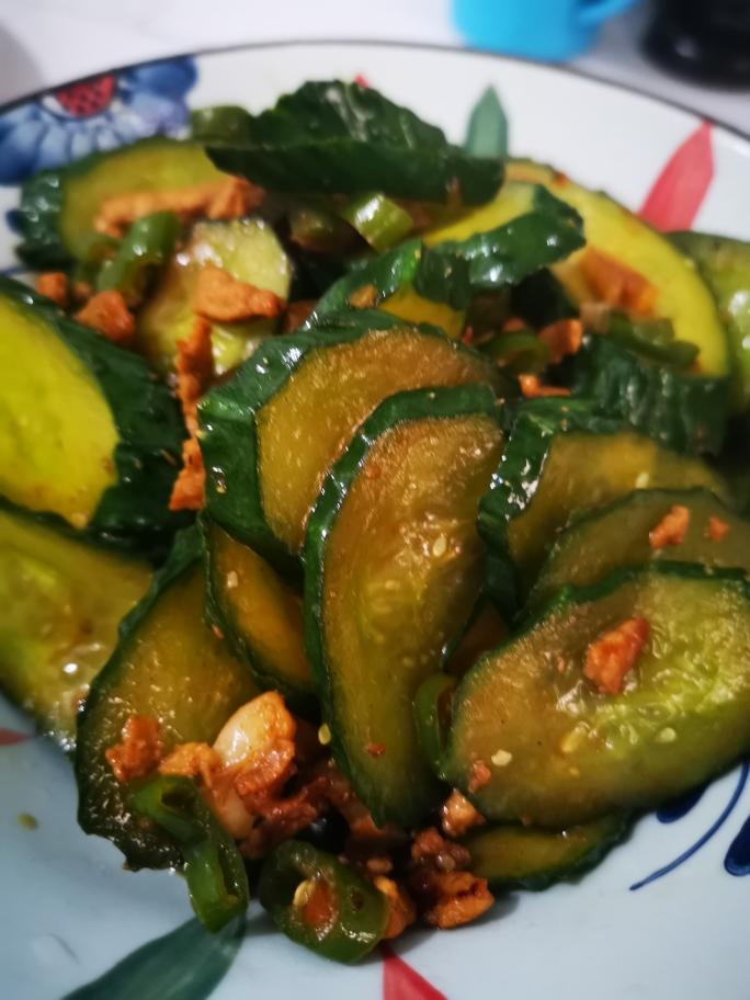 黄瓜炒肉