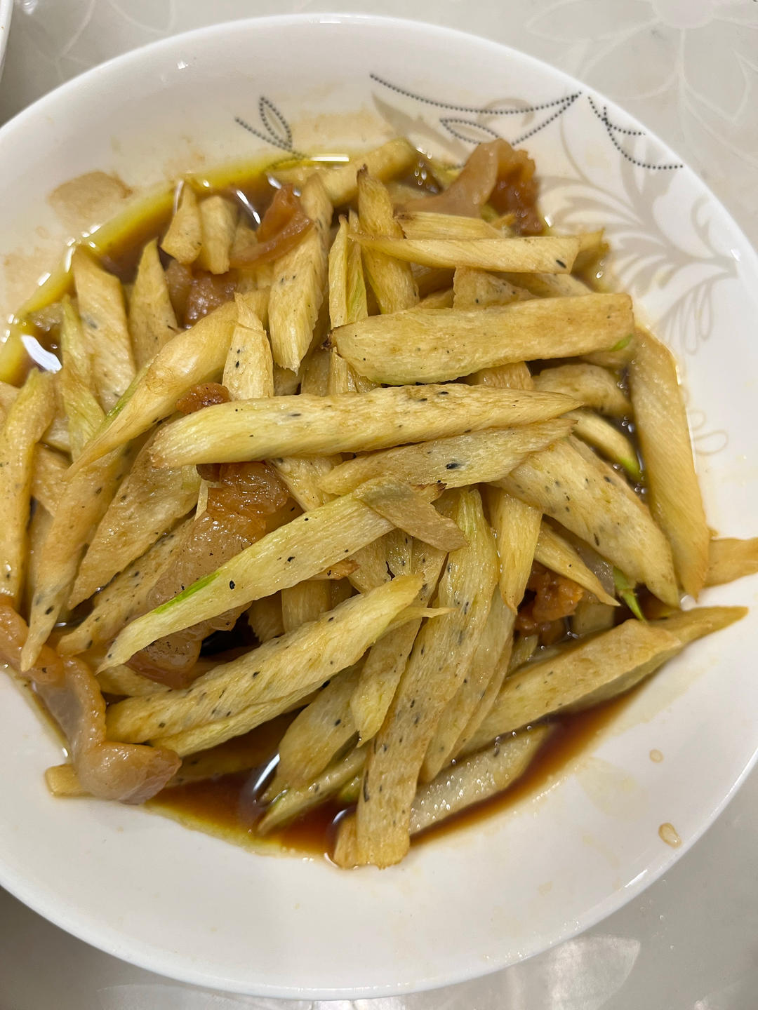 茭白这样做百吃不厌，茭白炒肉
