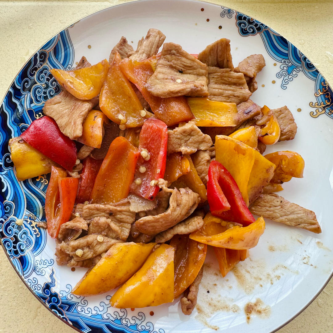 红黄椒炒肉片