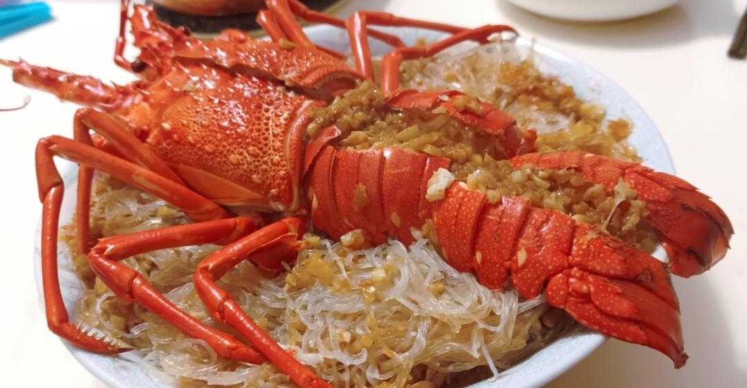 零失败的蒜蓉粉丝蒸扇贝