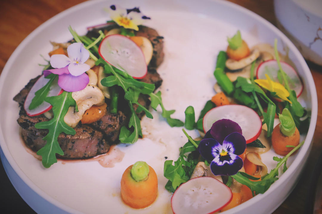 黑松露烧汁煎雪花牛肉