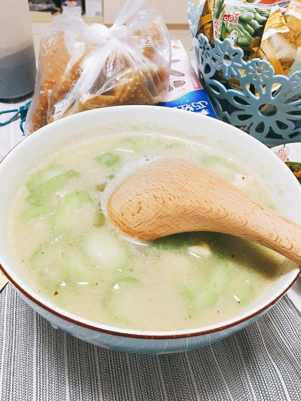 丝瓜肉片汤