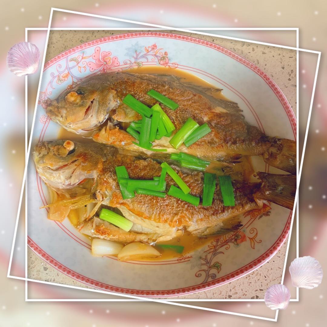 这样煎鱼不会满身油烟味煎焖海鱼