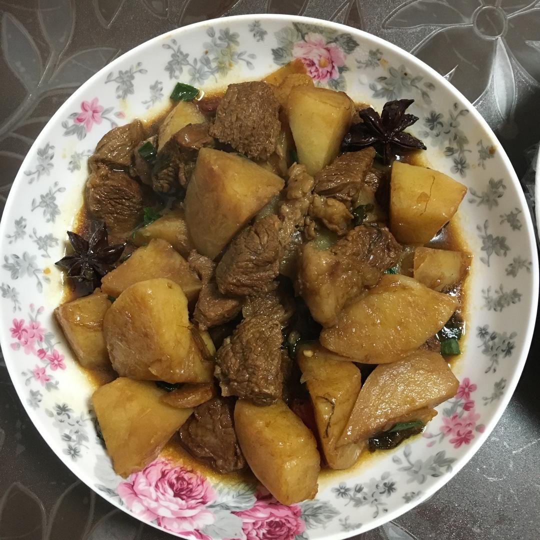 土豆炖牛肉