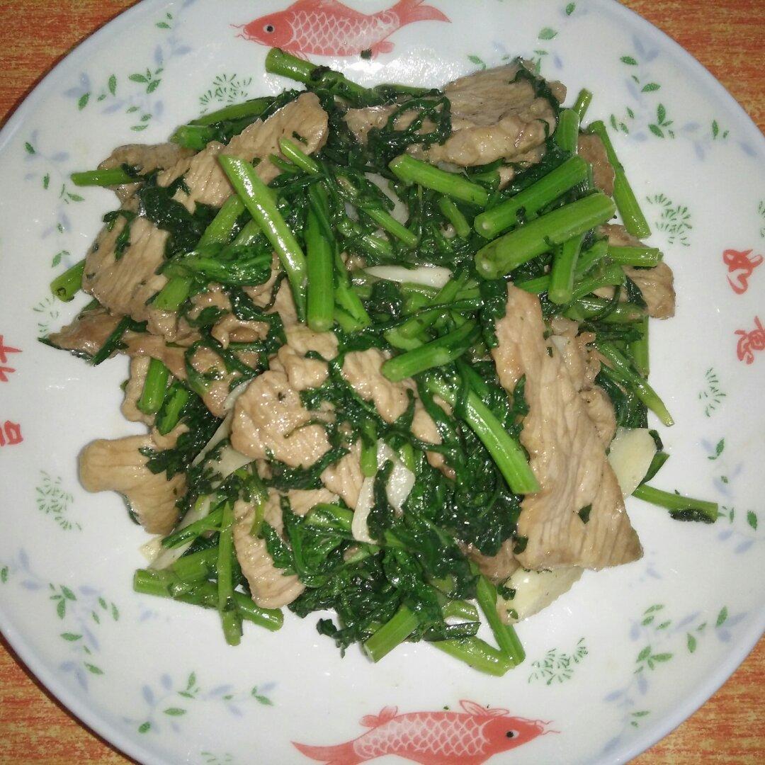 茼蒿炒肉