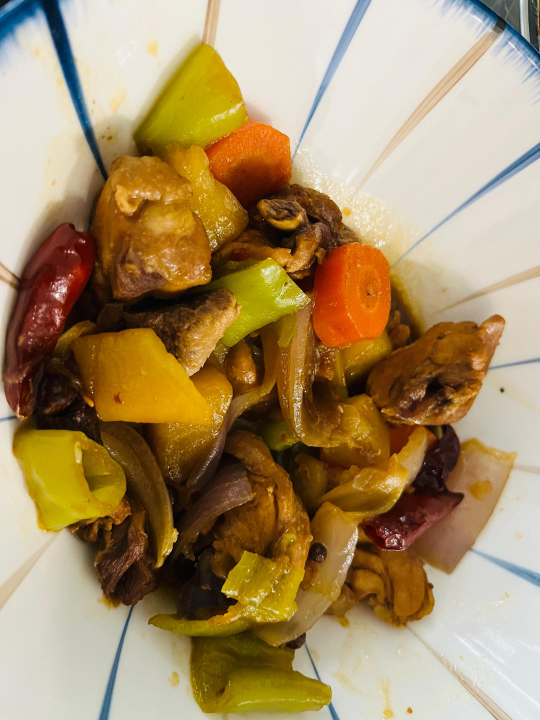 吃不够的黄焖鸡米饭你一定要试试