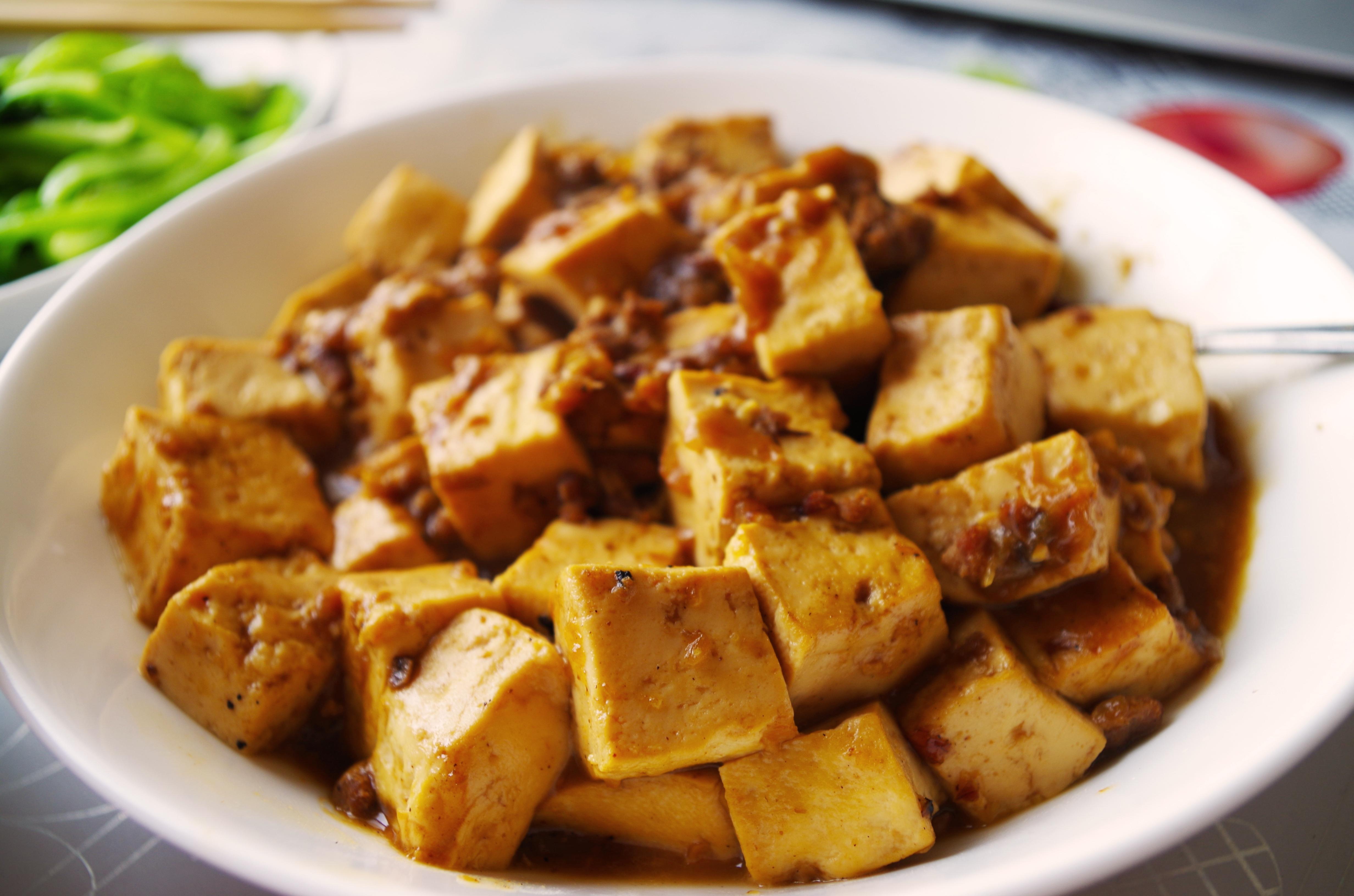 肉燥烩豆腐的做法