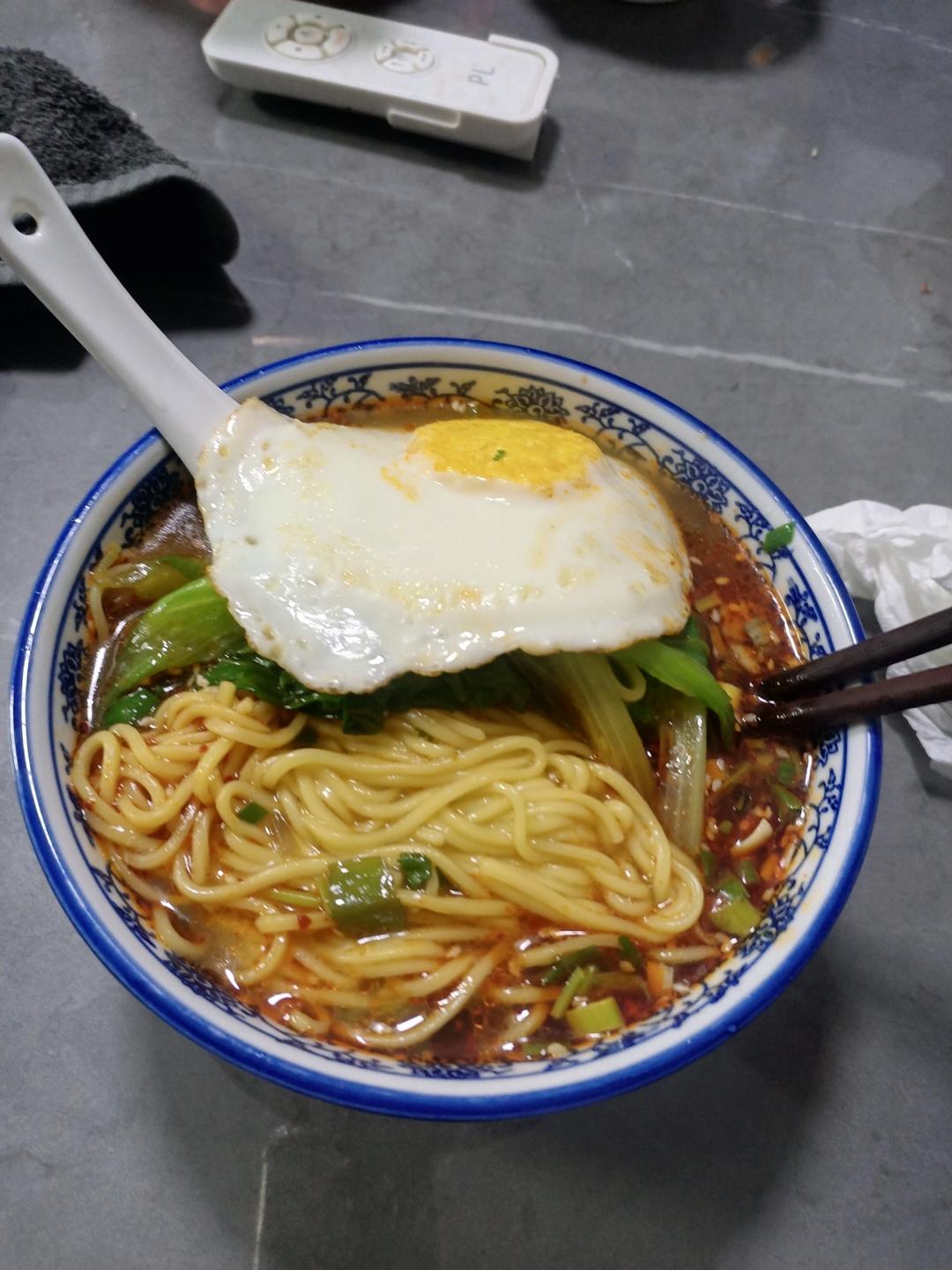 一碗酸汤面！好吃到汤汁不剩