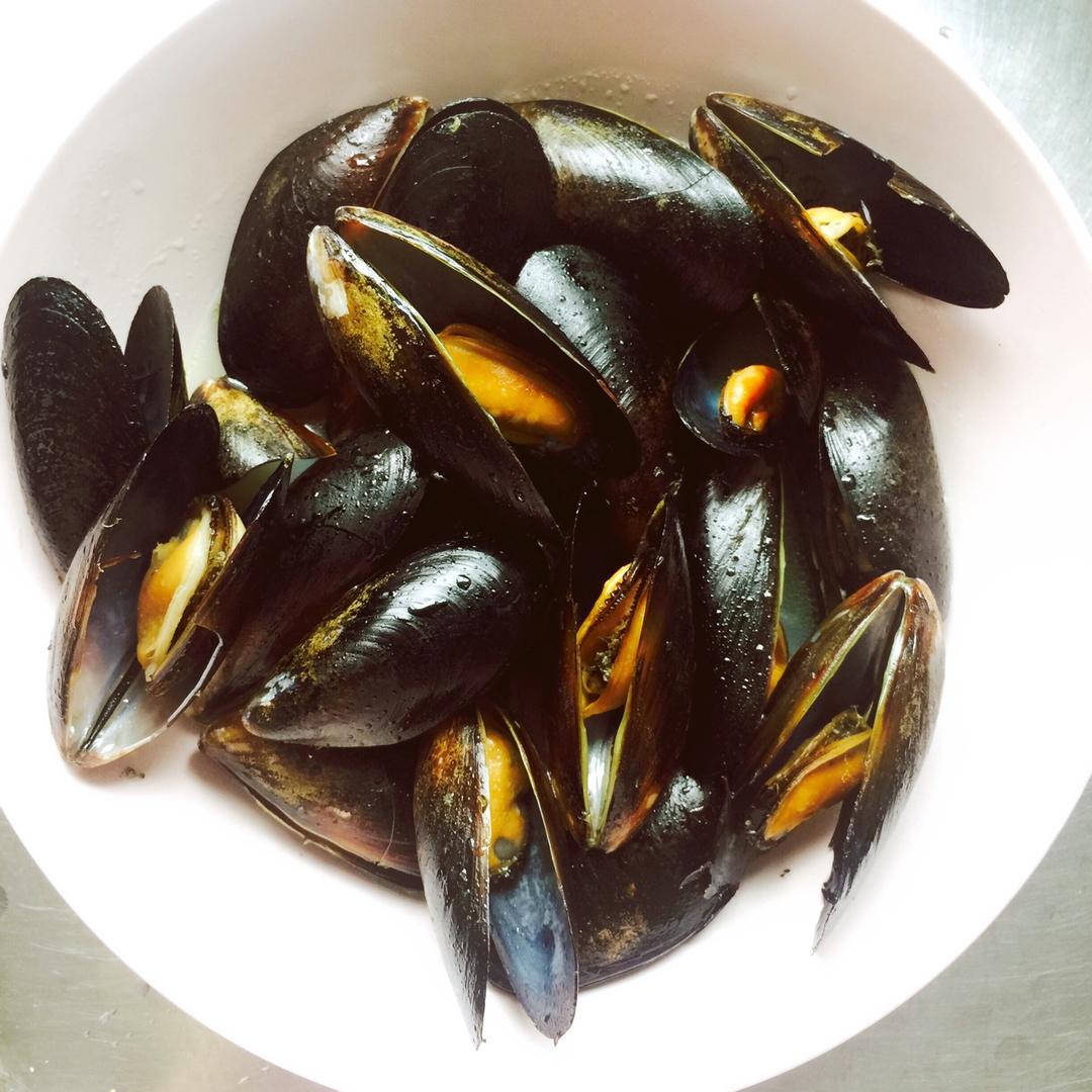 lv小lv做的法式白葡萄酒贻贝青口海虹