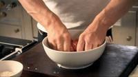 【终极烹饪课程】 浓香椰奶肉汁炖肉丸的做法 步骤4
