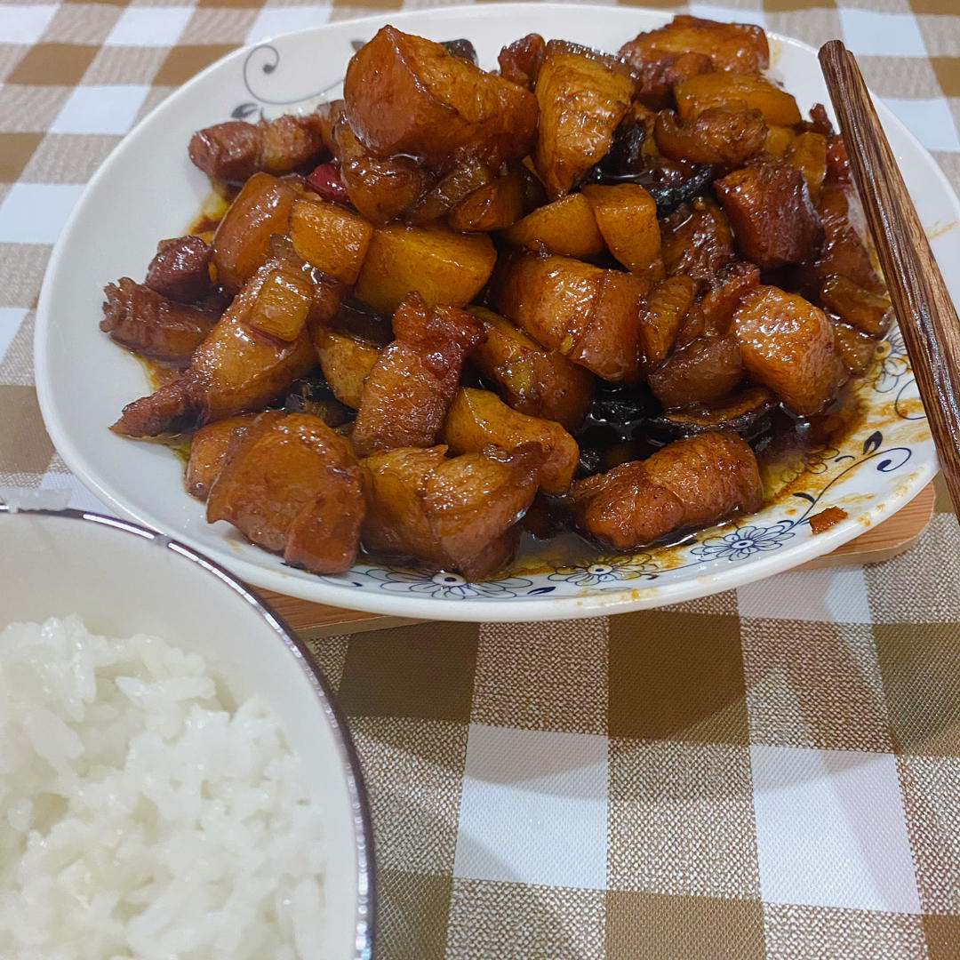 不焯水不放油的家常红烧肉