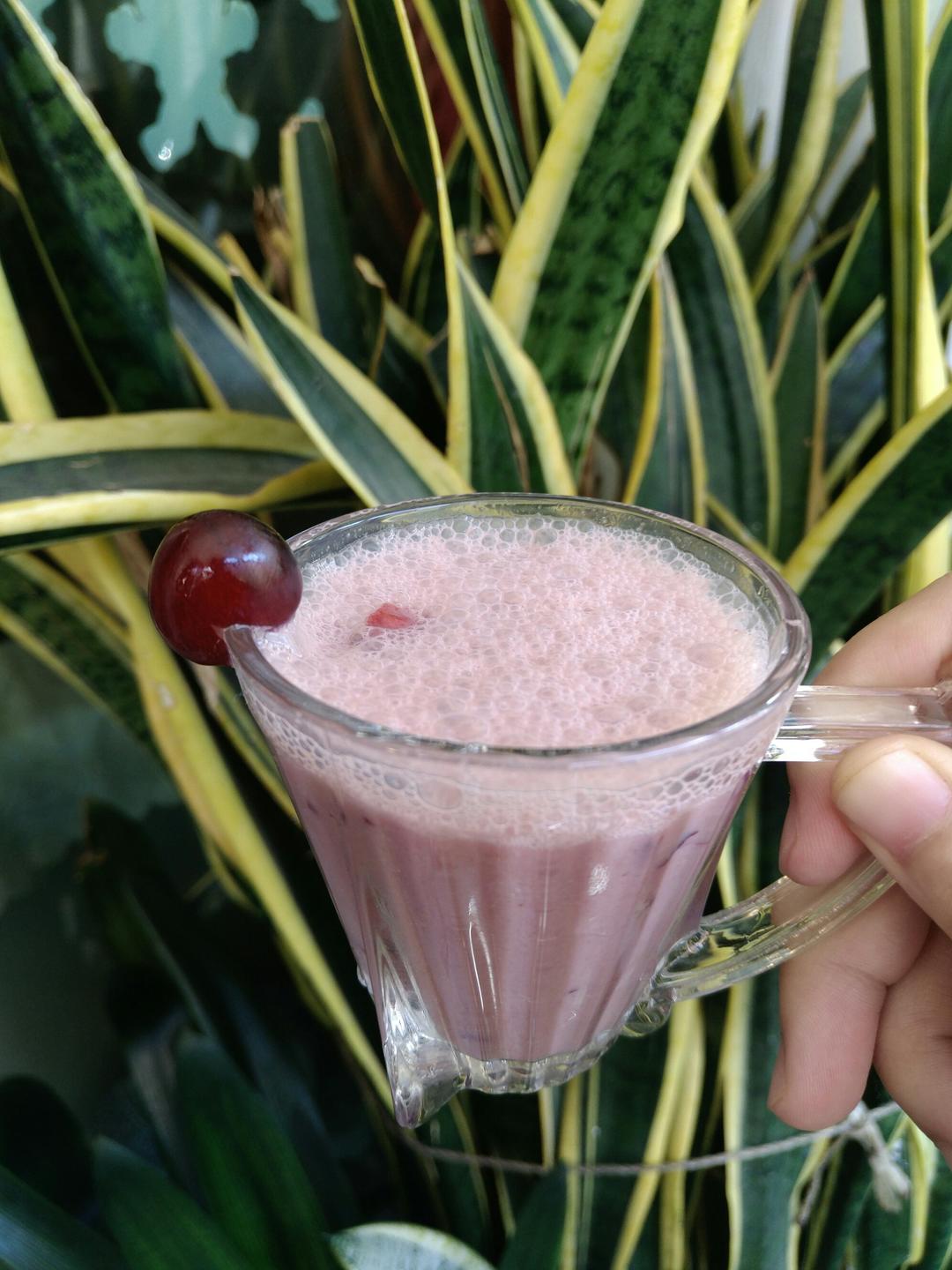 大雷可以做的葡萄酸奶昔