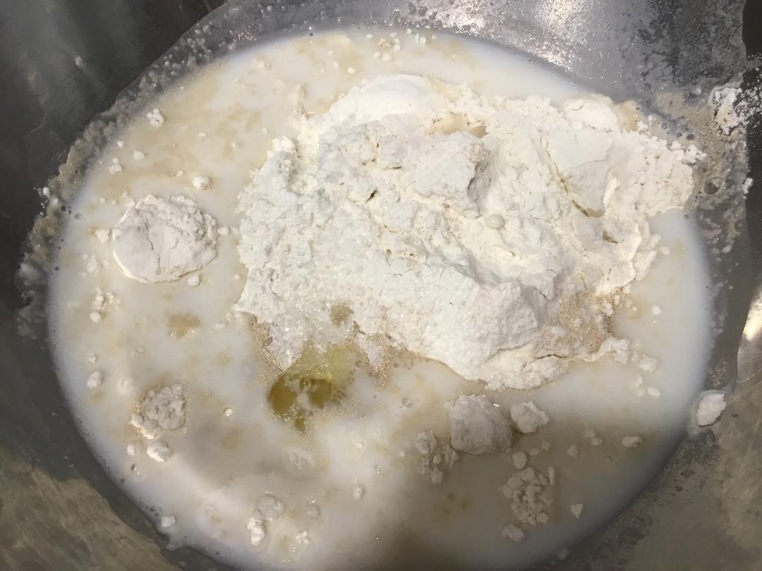 纯奶手撕吐司的做法 步骤1