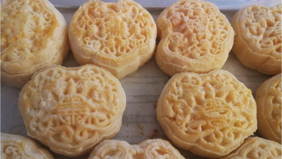 中秋的奶黄月饼，提前操练起来