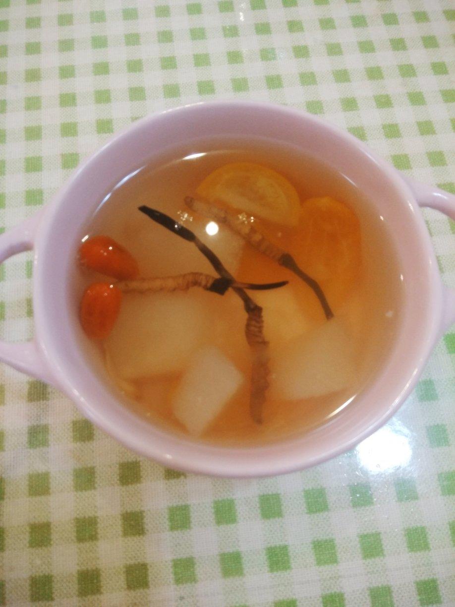 虫草雪梨汤