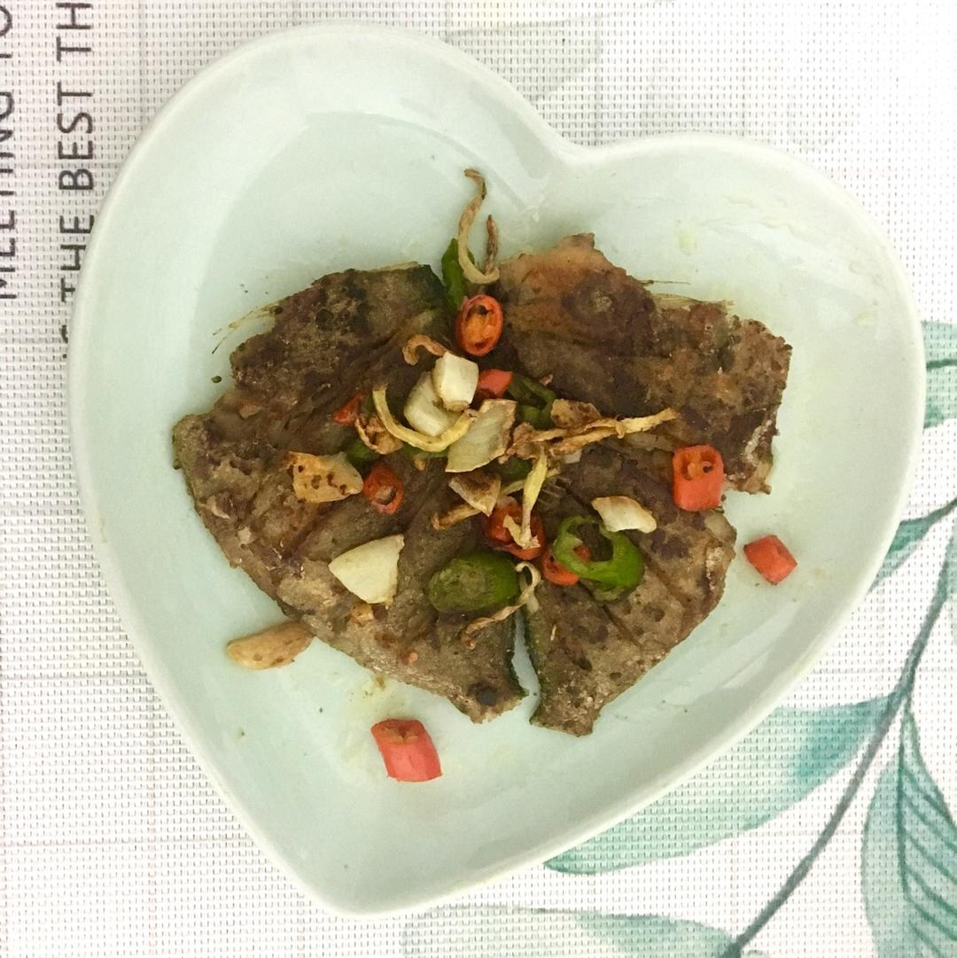 图解“煎鱼~入味又不破皮”的简单方法
