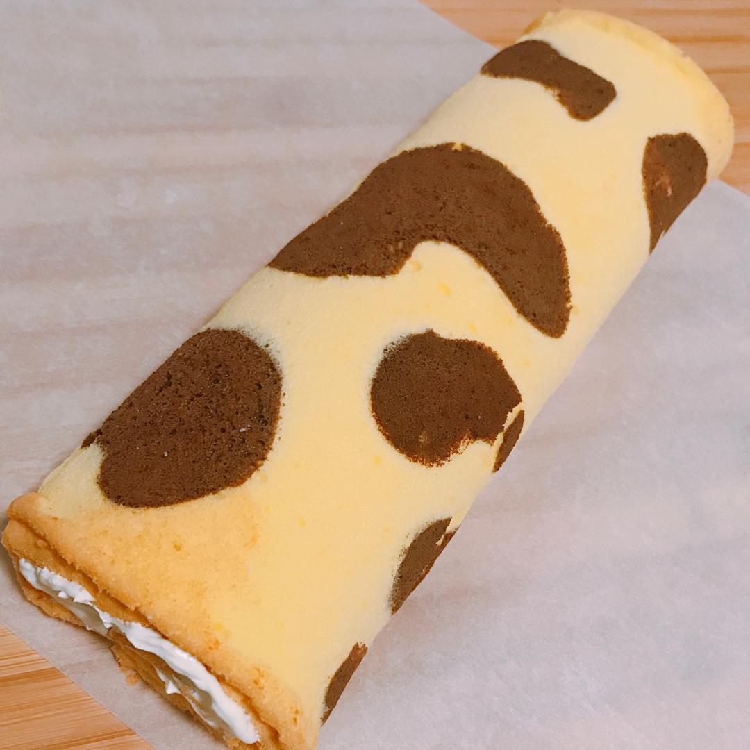奶牛蛋糕卷+长颈鹿蛋糕卷