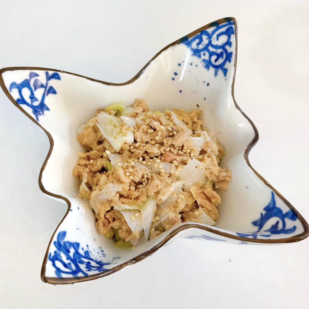 微波炉版葱“爆”金枪鱼（ref.轻食堂猪侨）